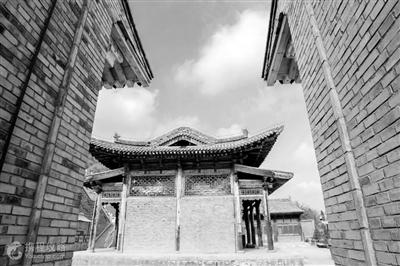 蘭州莊嚴(yán)寺，曾經(jīng)是一位帝王的皇宮內(nèi)苑