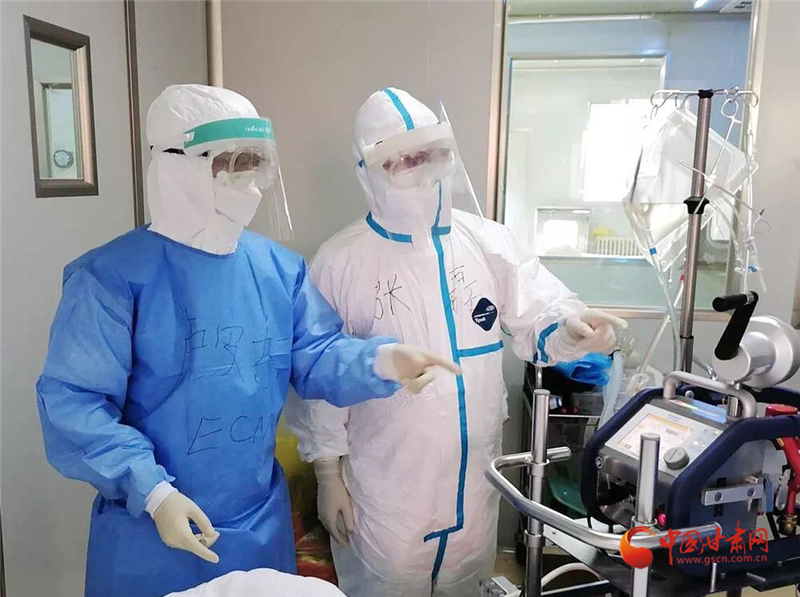 【甘肅全民戰(zhàn)“疫”】在蘭醫(yī)護人員勇蹈“火線”