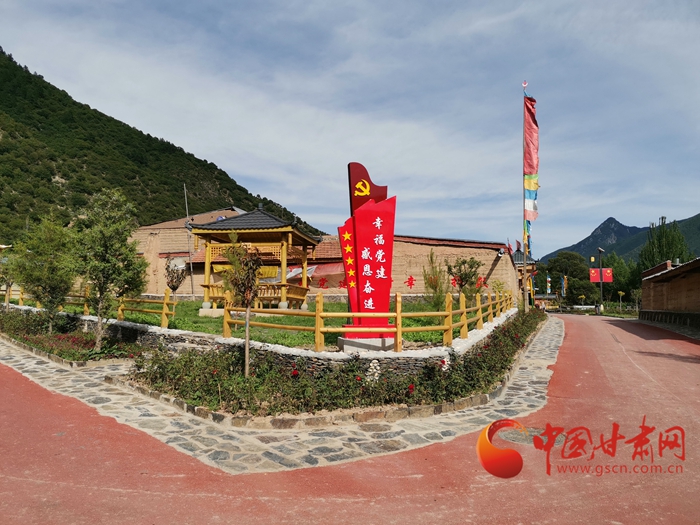 【蘭大新聞學(xué)子重走西北角】甘南迭部：村民吃上“文化飯”，搭上“旅游車”