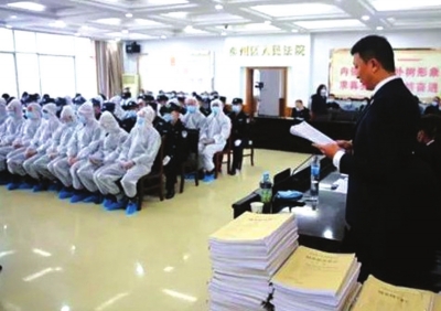 天水秦州區(qū)開(kāi)審18人涉惡案 被控涉嫌敲詐勒索、尋釁滋事、開(kāi)設(shè)賭場(chǎng)等