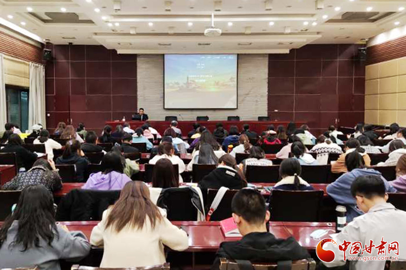 《玉帛之路、青銅之路與“金玉良緣”“金聲玉振”的文化原型》報(bào)告會(huì)在西北師范大學(xué)舉行