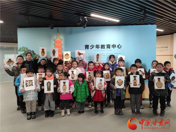 博物館里過臘八 武威這些孩子用五谷拼文物！