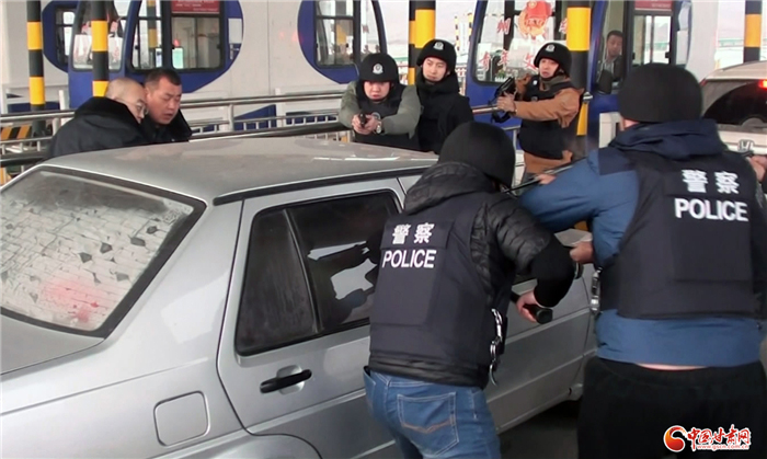 【新春走基層】凝心聚力鑄警魂 敢于亮劍懲兇惡——探訪蘭州市公安局城關(guān)分局刑警直屬大隊