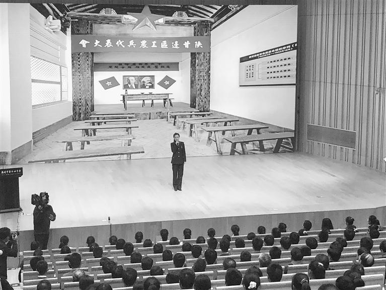 蘭州市開展“學(xué)黨史、頌黨恩、跟黨走”紅色文化進(jìn)校園活動