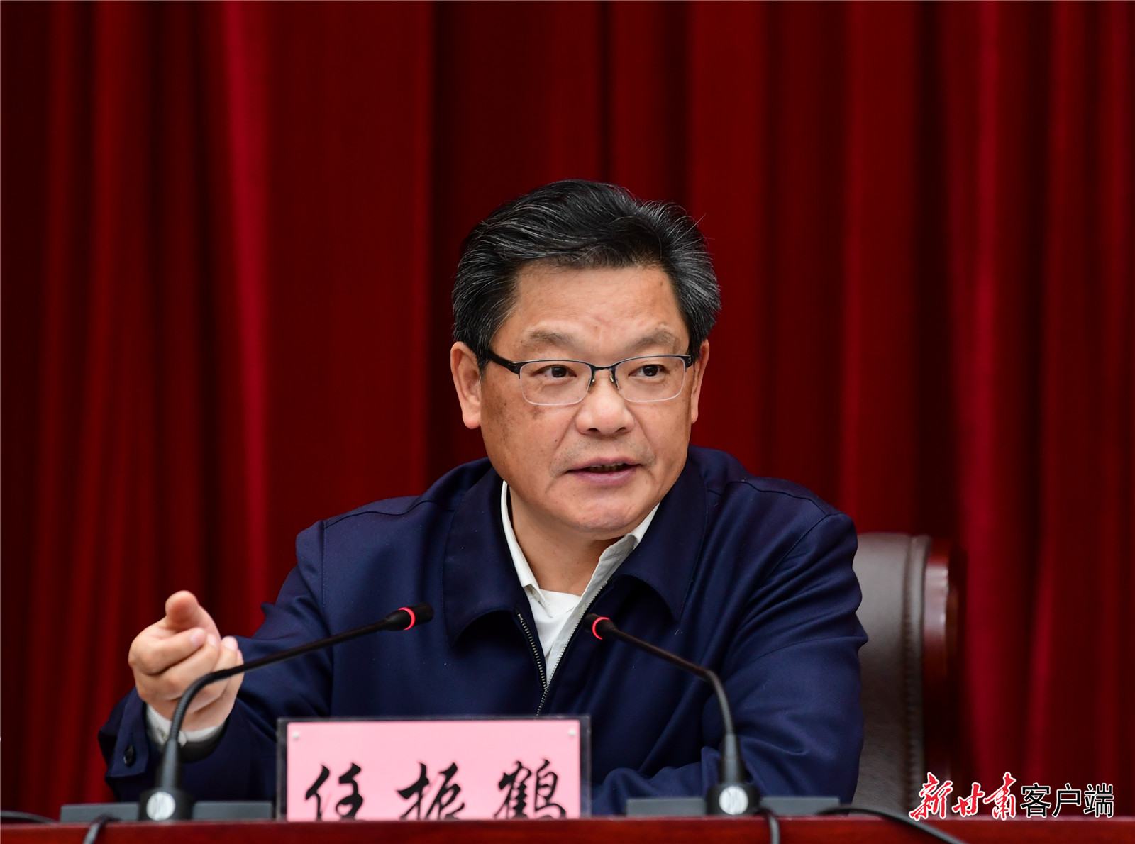 任振鶴在全省新型城鎮(zhèn)化工作推進(jìn)會議上強(qiáng)調(diào)：凝心聚力抓落實(shí)、蹄疾步穩(wěn)向前進(jìn)，奮力推進(jìn)新型城鎮(zhèn)化建設(shè)再上新臺階