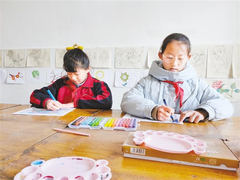 甘肅這兩名小朋友，被太空中亞平老師點了名