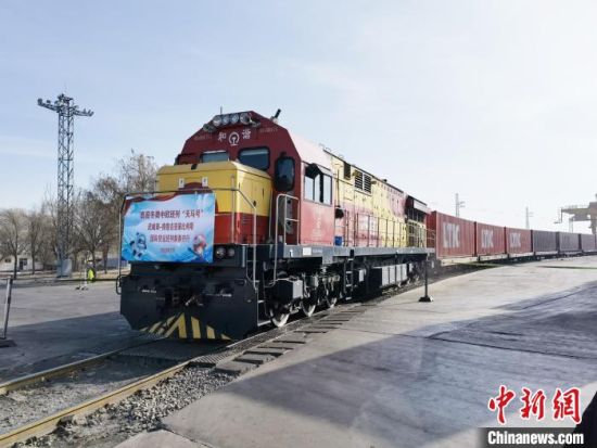 甘肅企業(yè)走出去“危中育新機(jī)” “借船出?！蓖貒H市場