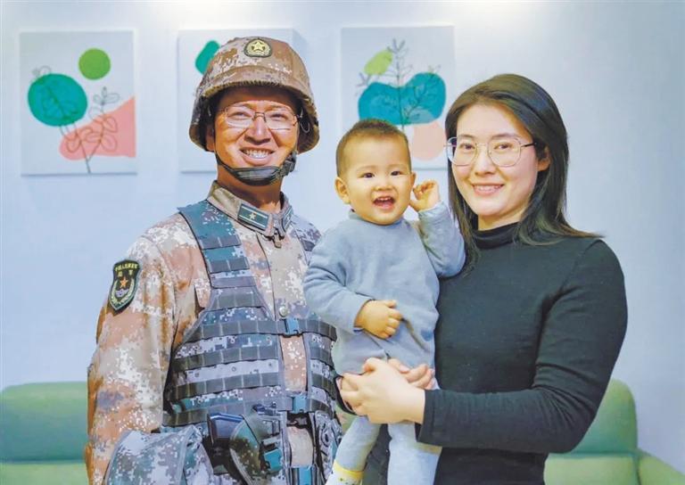 蘭州市退役軍人事務(wù)局舉行清明代祭掃儀式 陳紅軍烈士父親給兒子寫來寄語 “你是祖國的好兒女，也是我們的驕傲”