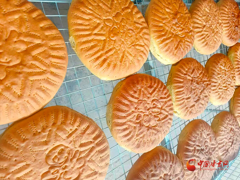 鍋盔迎中秋 手藝富鄉(xiāng)郊